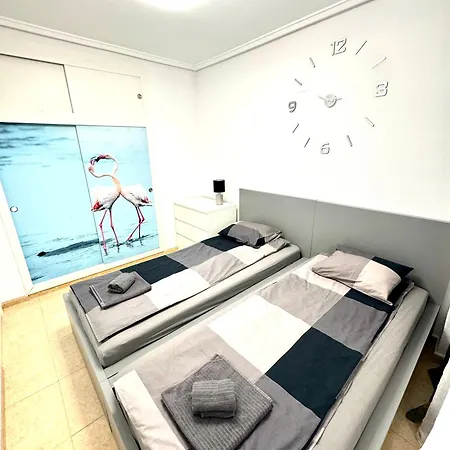 Zumifra With Swimming Pool, 300 M From The Sea, With Beautiful Sandy La Mata Apartment La Mata (Torrevieja)