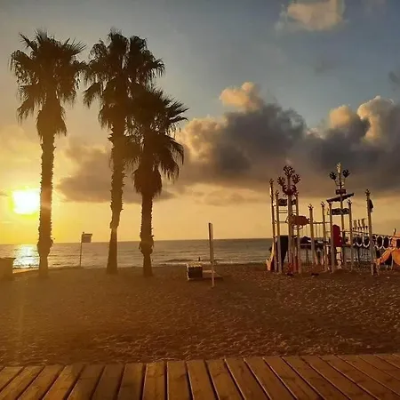 Zumifra With Swimming Pool, 300 M From The Sea, With Beautiful Sandy La Mata Apartment La Mata (Torrevieja)